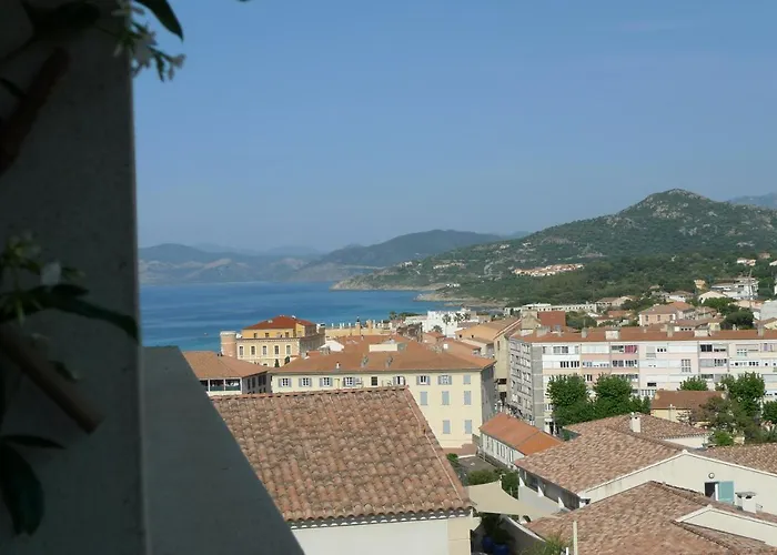 Nidu Accogliente In Balagna * L'Ile-Rousse (Corsica)